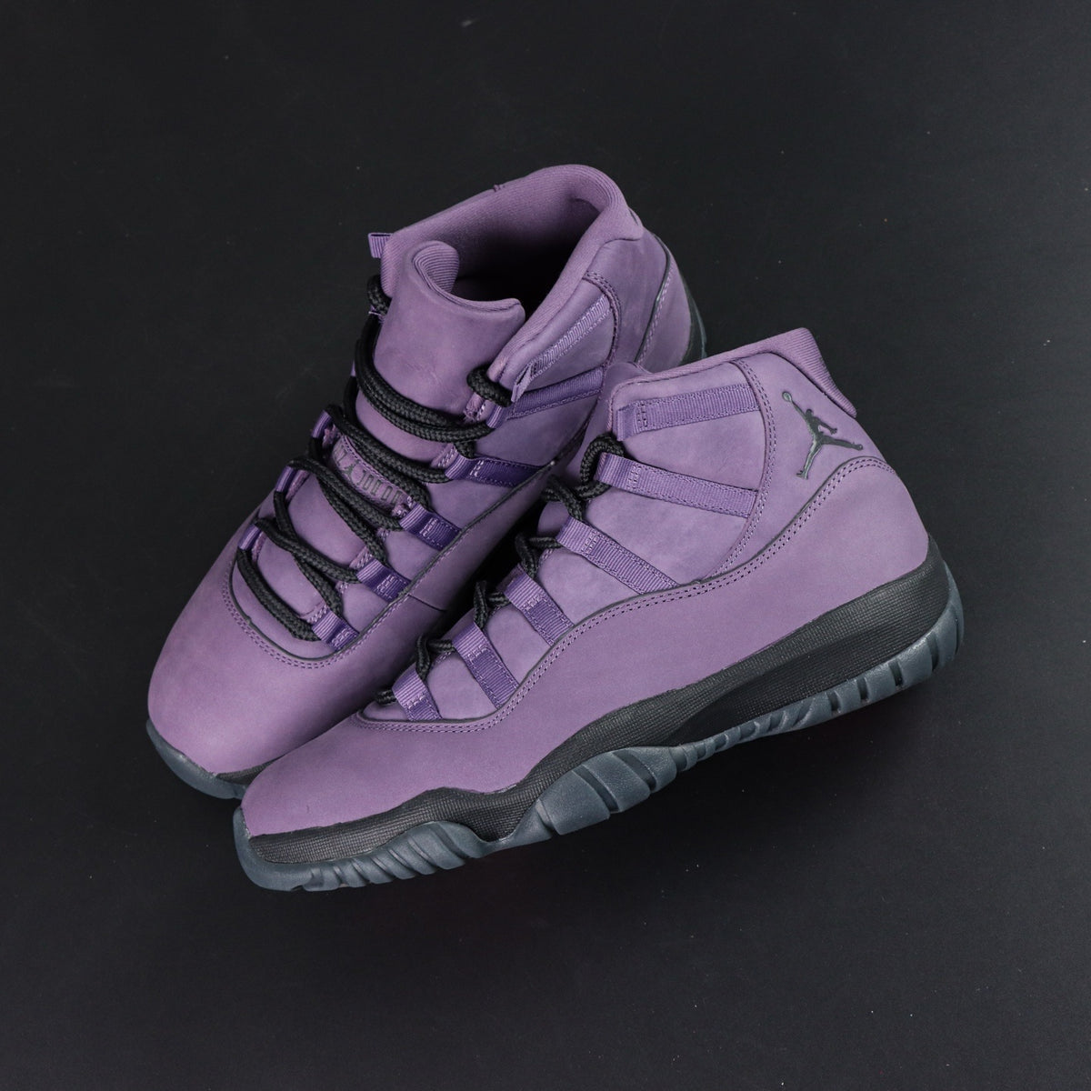 Air Jordan 11 Retro Mojave