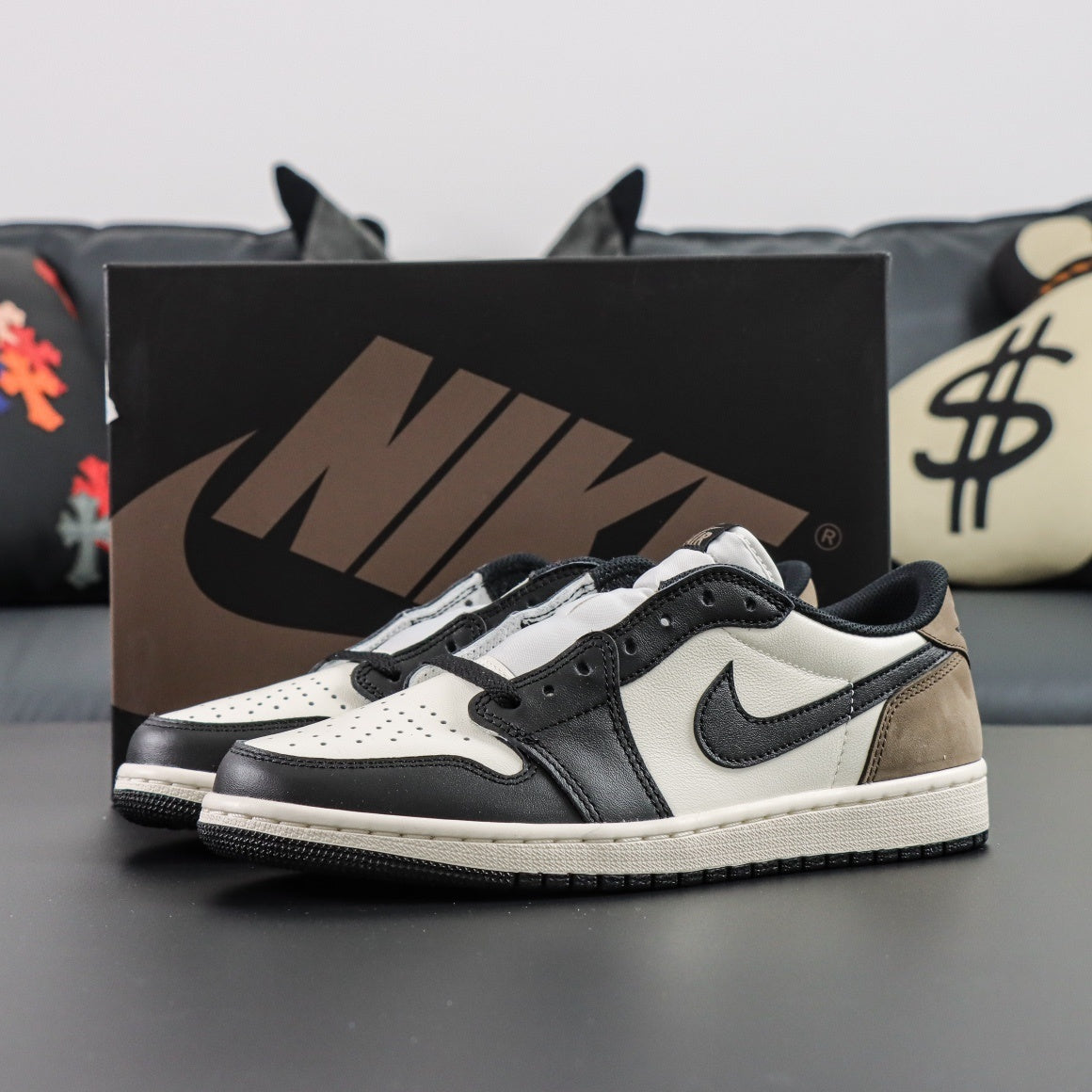 Air Jordan 1 Low