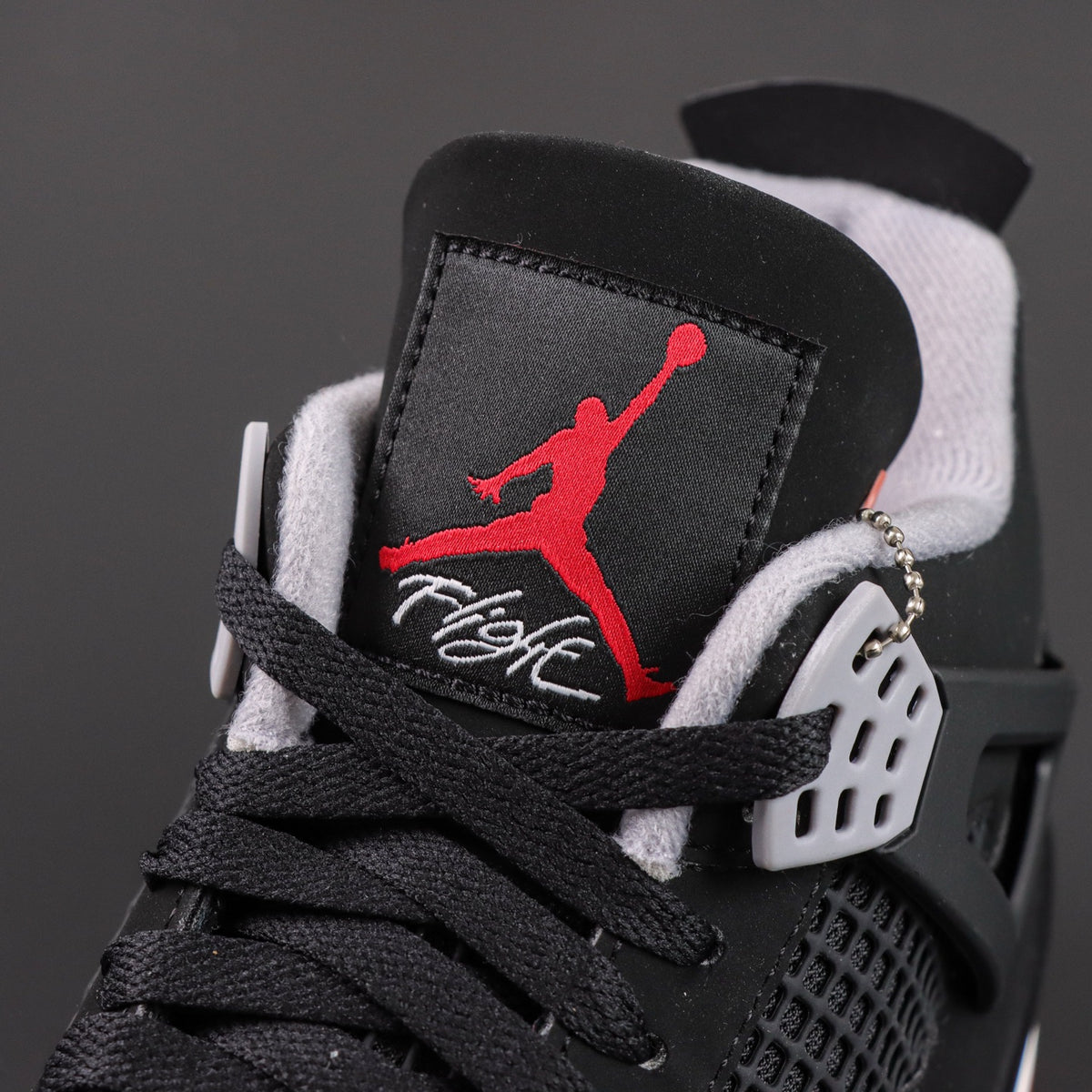 Jordan 4 Retro OG Bred (2026)