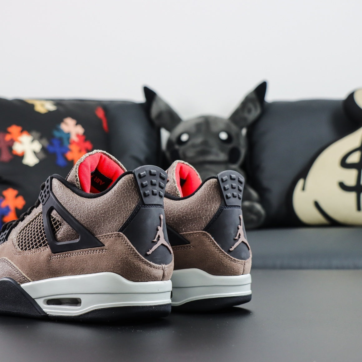 Air Jordan 4 Retro OG Taupe Haze (2024)