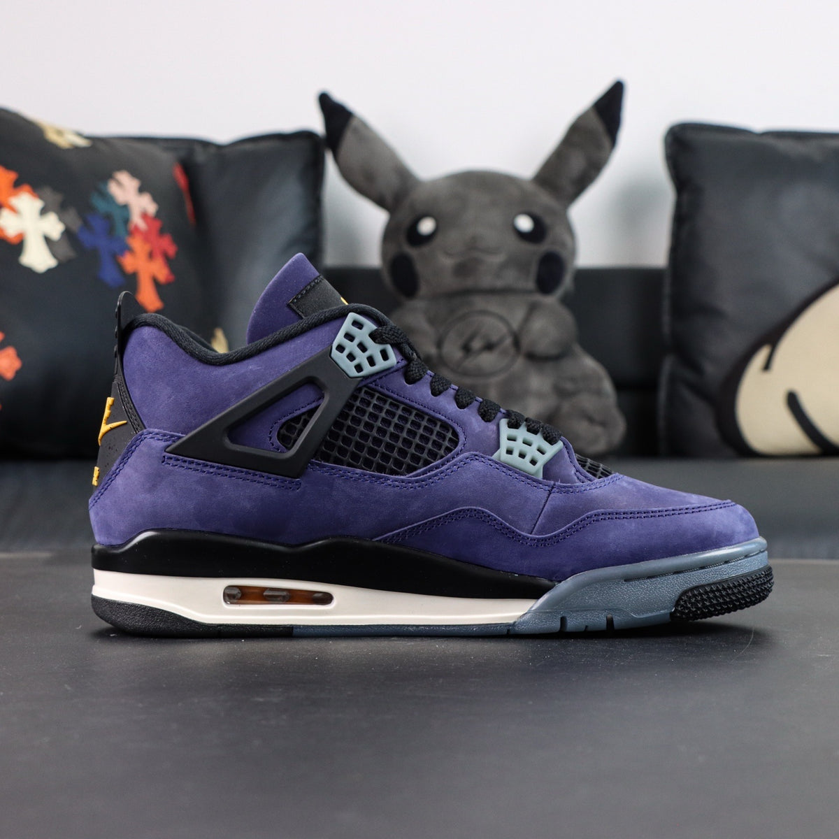 Air Jordan 4 Retro Lakers