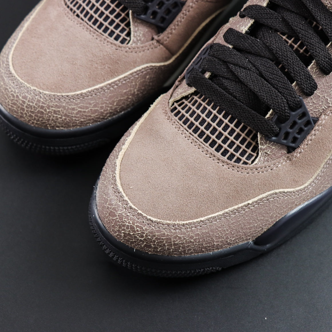 Air Jordan 4 Retro OG Taupe Haze (2024)