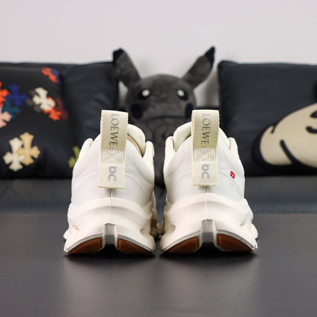 Cloudsurfer white