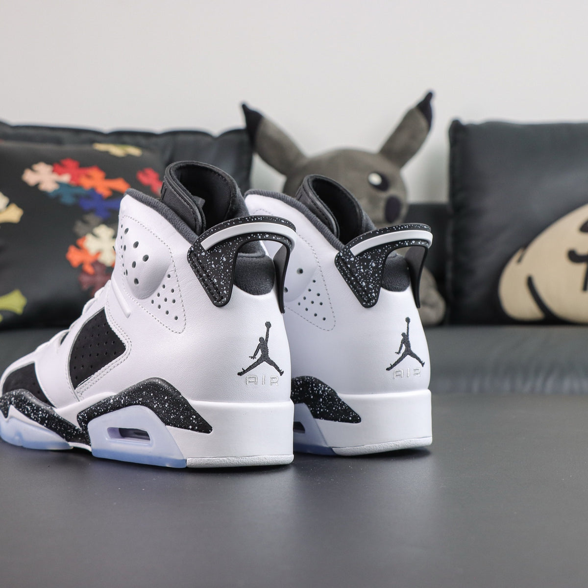 Jordan 6 Retro Oreo