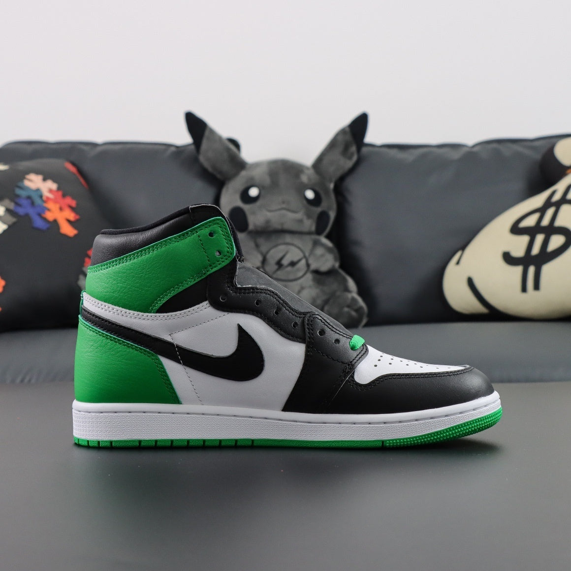 Air Jordan 1 Retro OG High Lucky Green